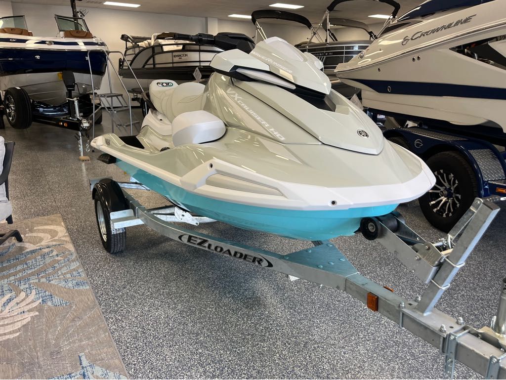 Yamaha Boats VX Cruiser H.O. w/Audio 2025 Yamaha VX Cruiser H.O. w/Audio on trailer in showroom.
