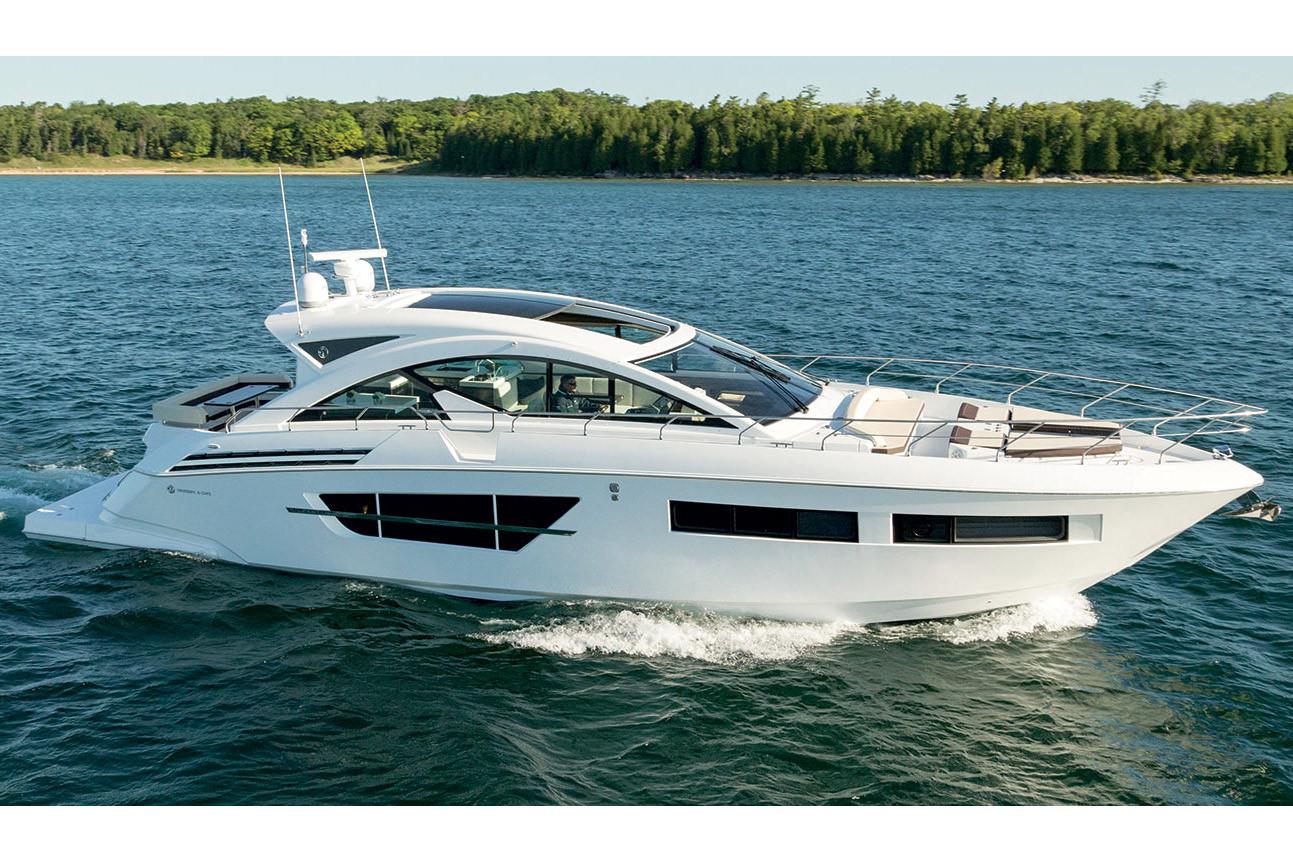 Cruisers Yachts Boat image