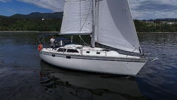 1991 Hunter 33.5