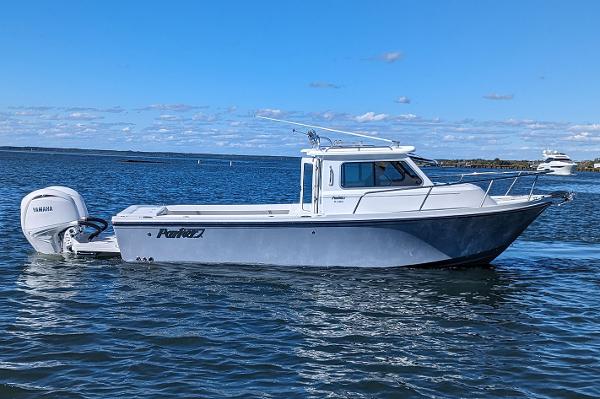 2025 Parker 2420 Sport Cabin