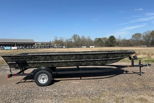 2025 Tracker Grizzly 1860 Utility