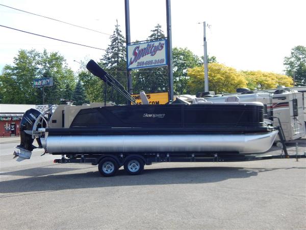 2019 Godfrey SANPAN 2500