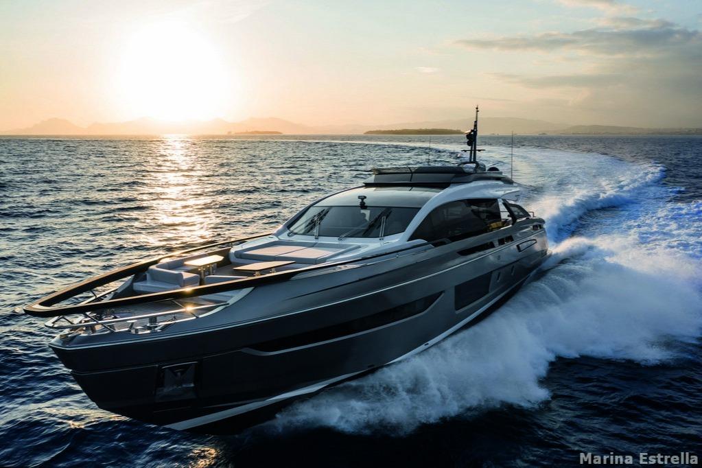 2024 Azimut S10, Barcelona Spain