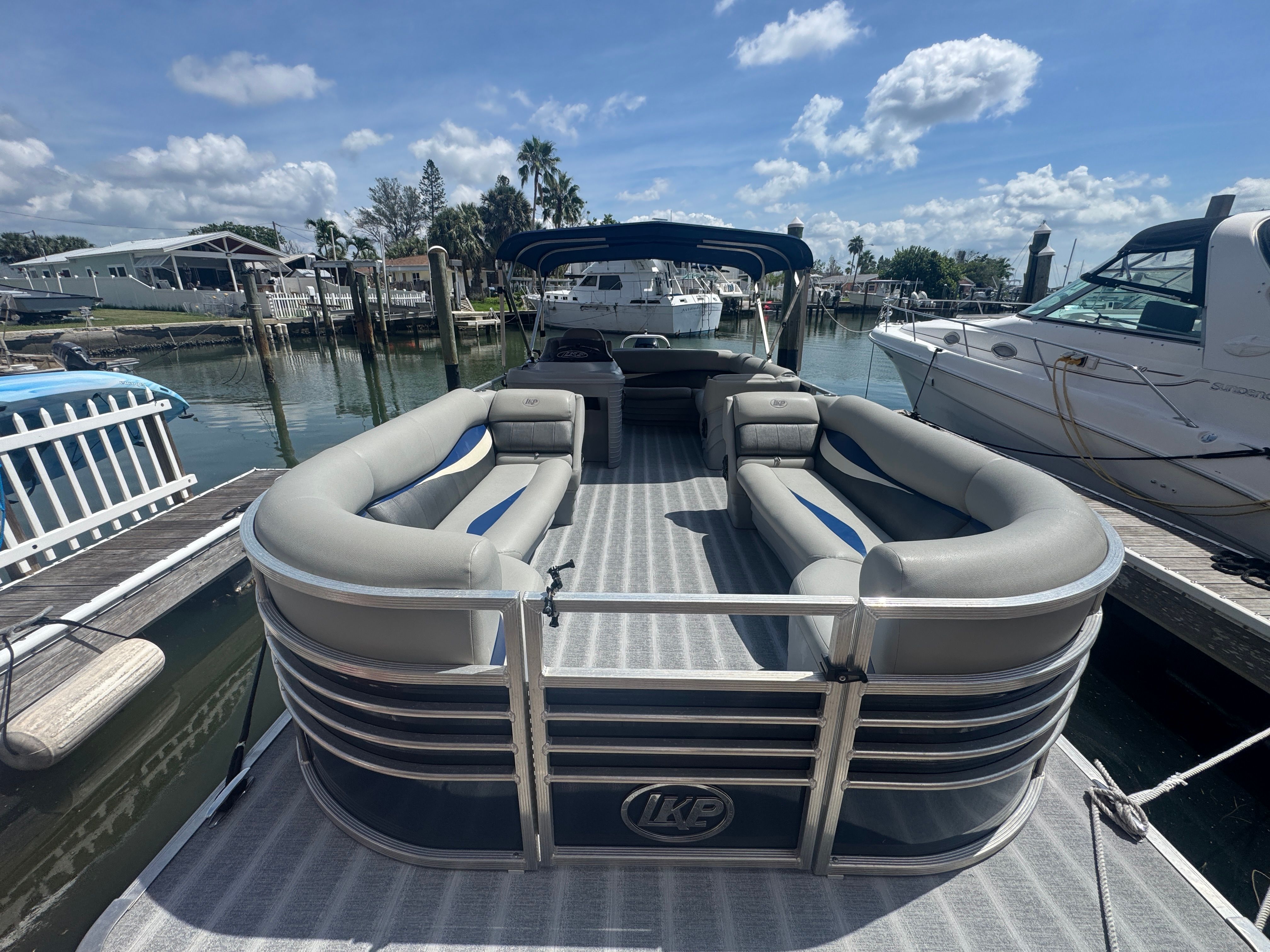 2021 Leisurecraft Prestige 2635LX Tri-Toon