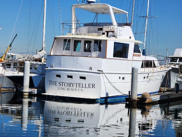 3 cabin motor yacht