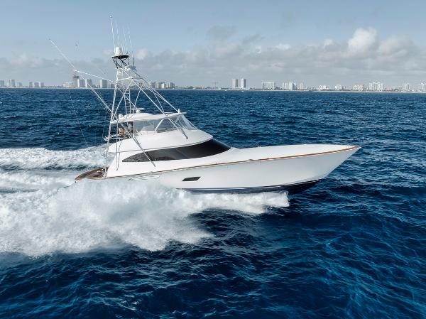 2021 Viking 80 Convertible