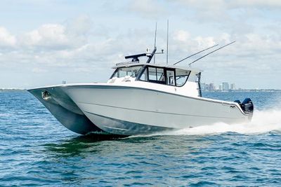 Invincible 46 Pilothouse Boat