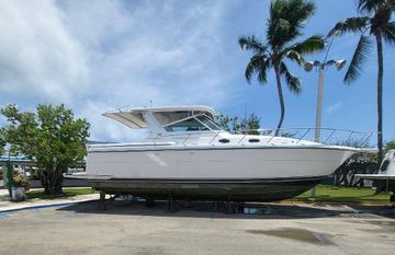 2002 Tiara Yachts 4000 Express