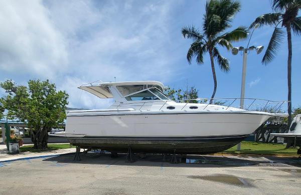 Tiara Yachts 4000 Express