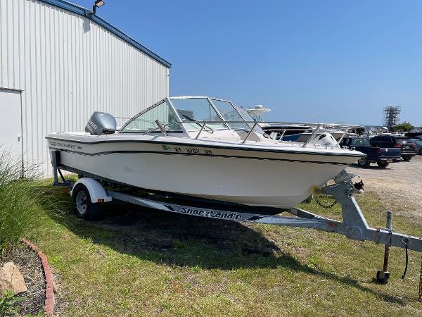 1984 Grady-White 224 TOURNAMENT Runabout Boat