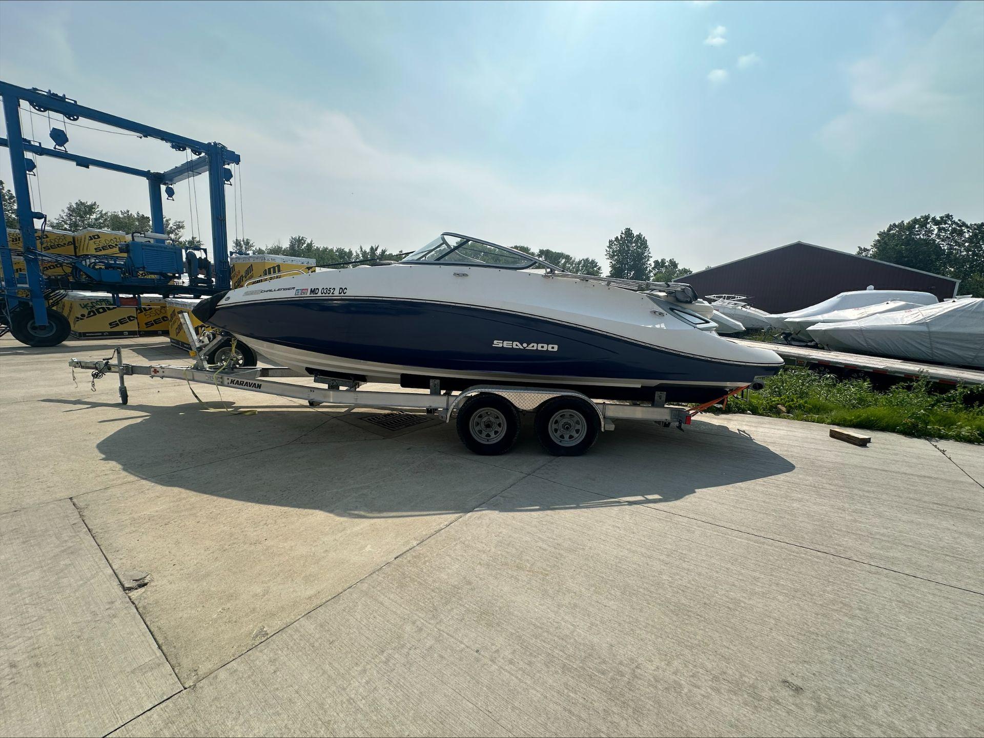2011 Sea-Doo Sport Boats 230 Challenger SE