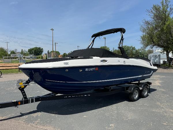 Bayliner VR6 Bowrider I/O