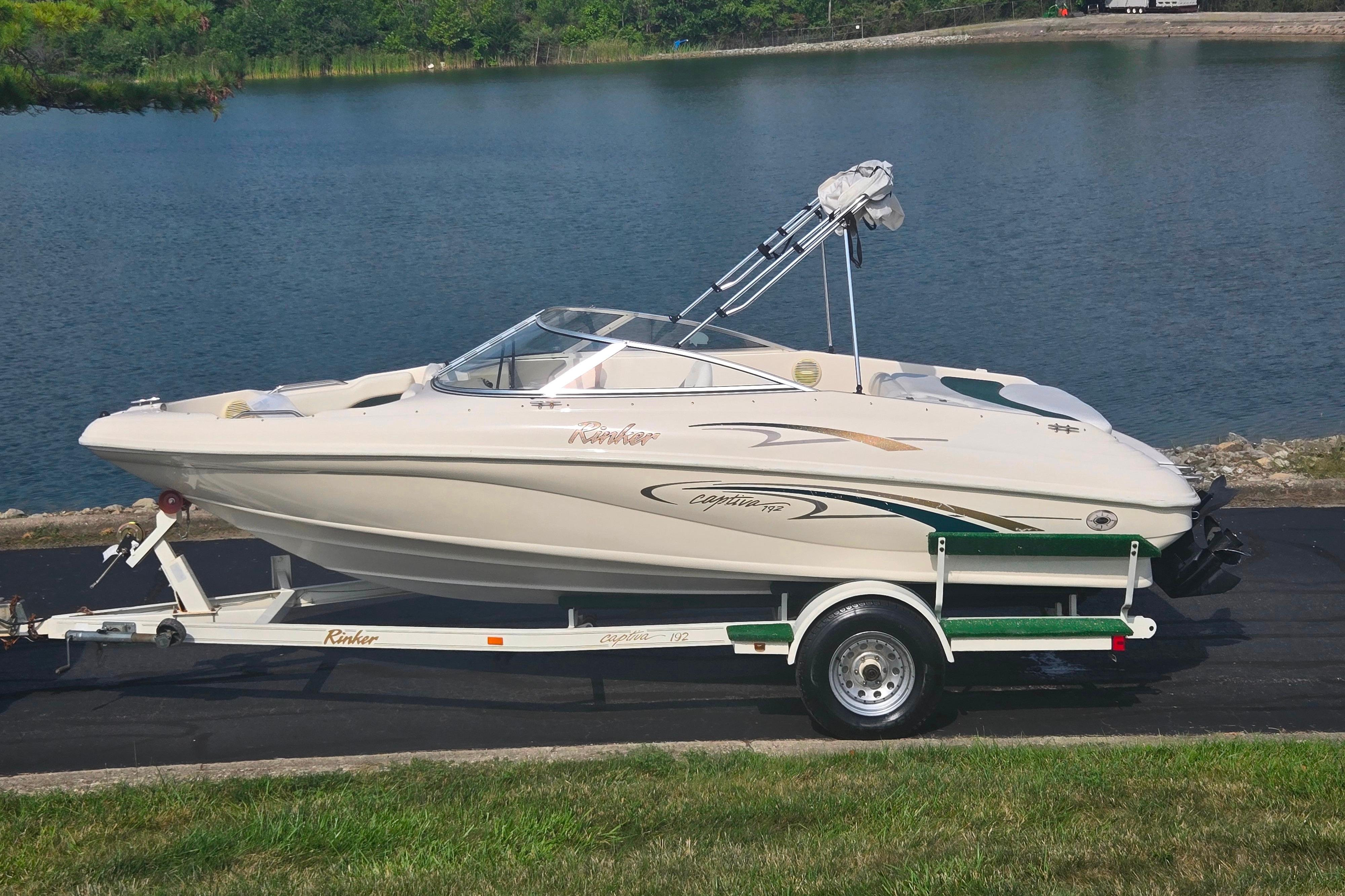 2001 Rinker 192 Captiva Bowrider