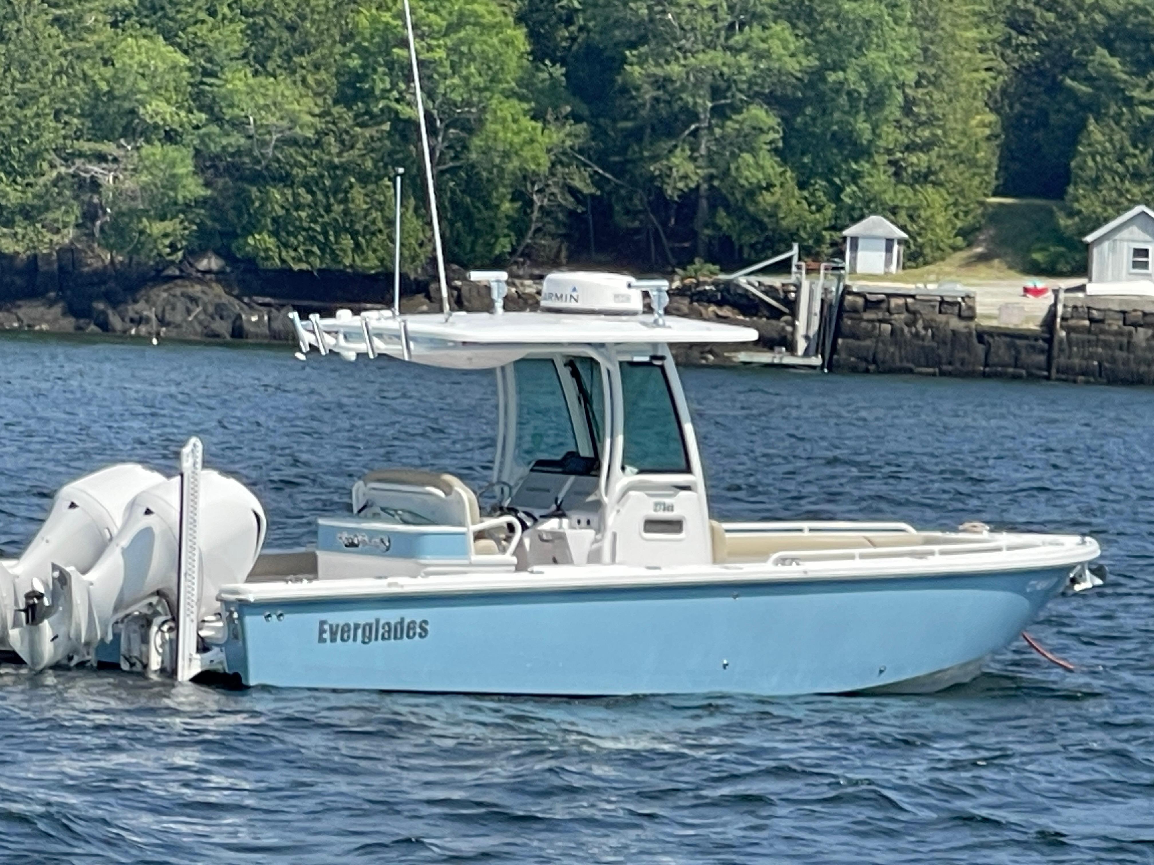 2019 Everglades 273 Center Console