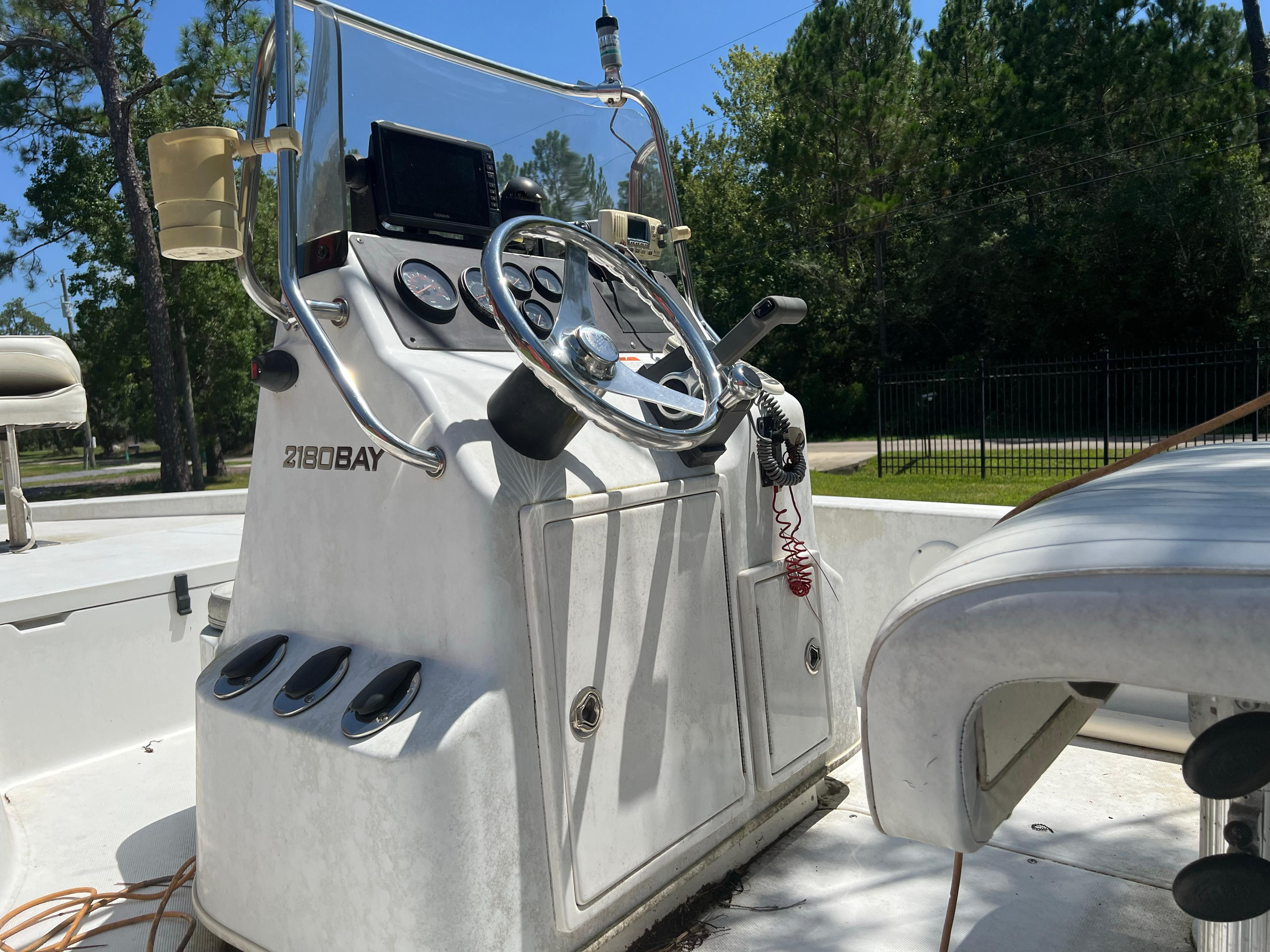2004 Ranger 2180 Bay Ranger