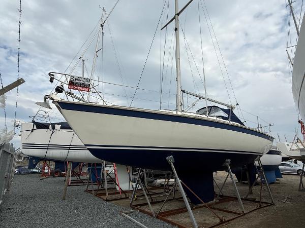 1986 Westerly Storm 33