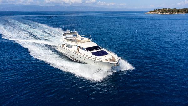 1999 Ferretti Yachts 80