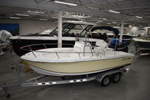 2006 Sea Pro 196 Center Console