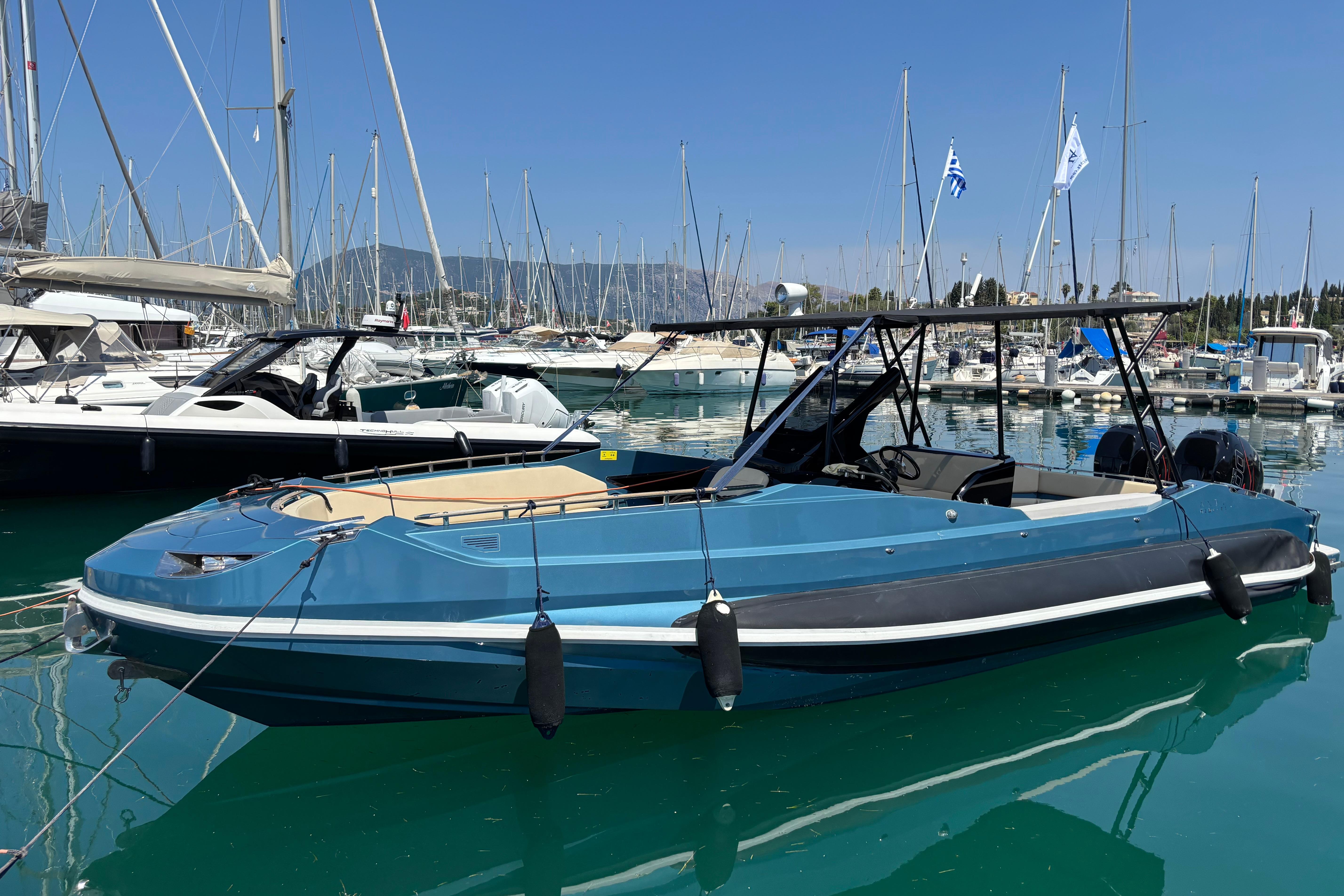 2018 Argo Navis 10GT