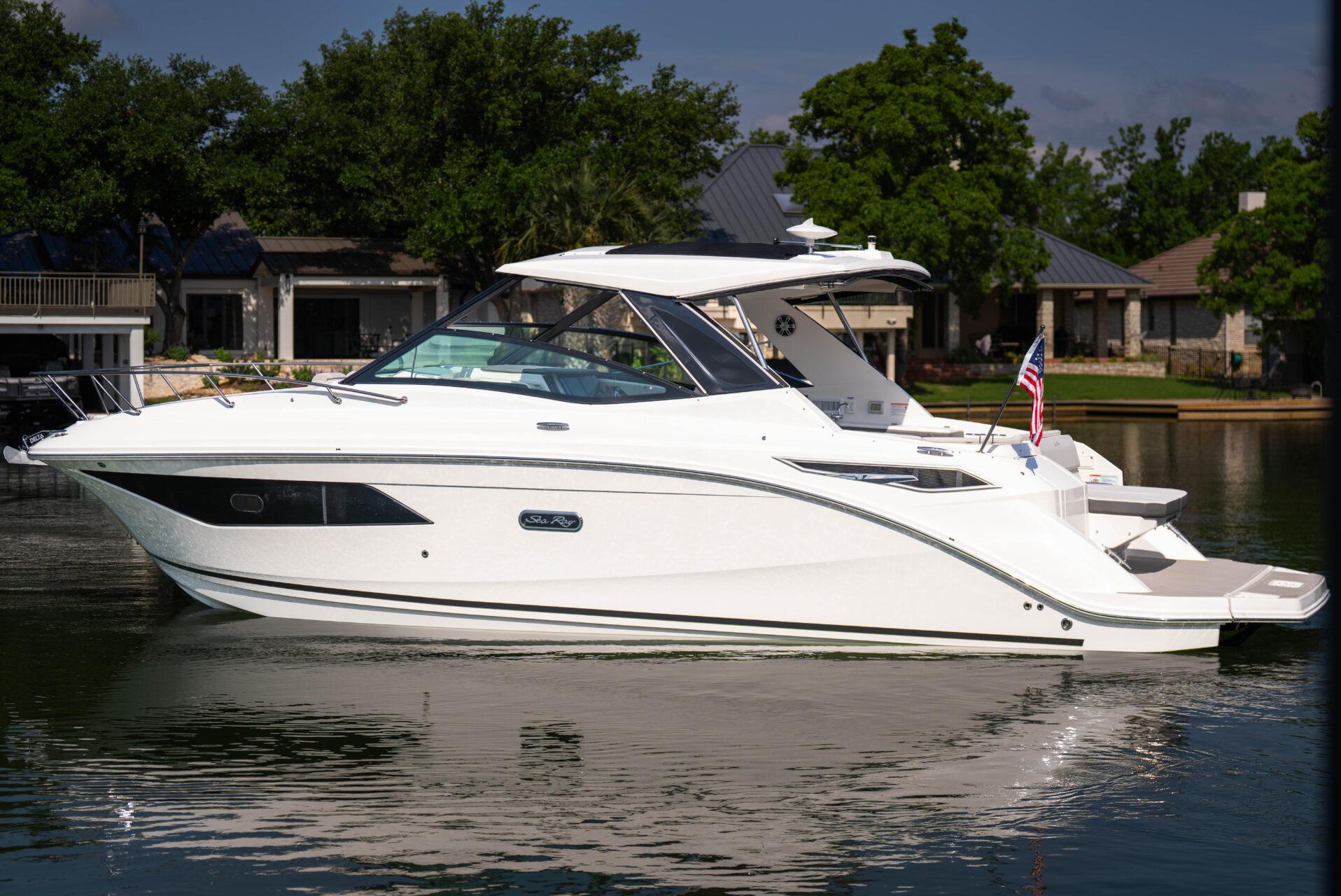 2025 Sea Ray Sundancer 320