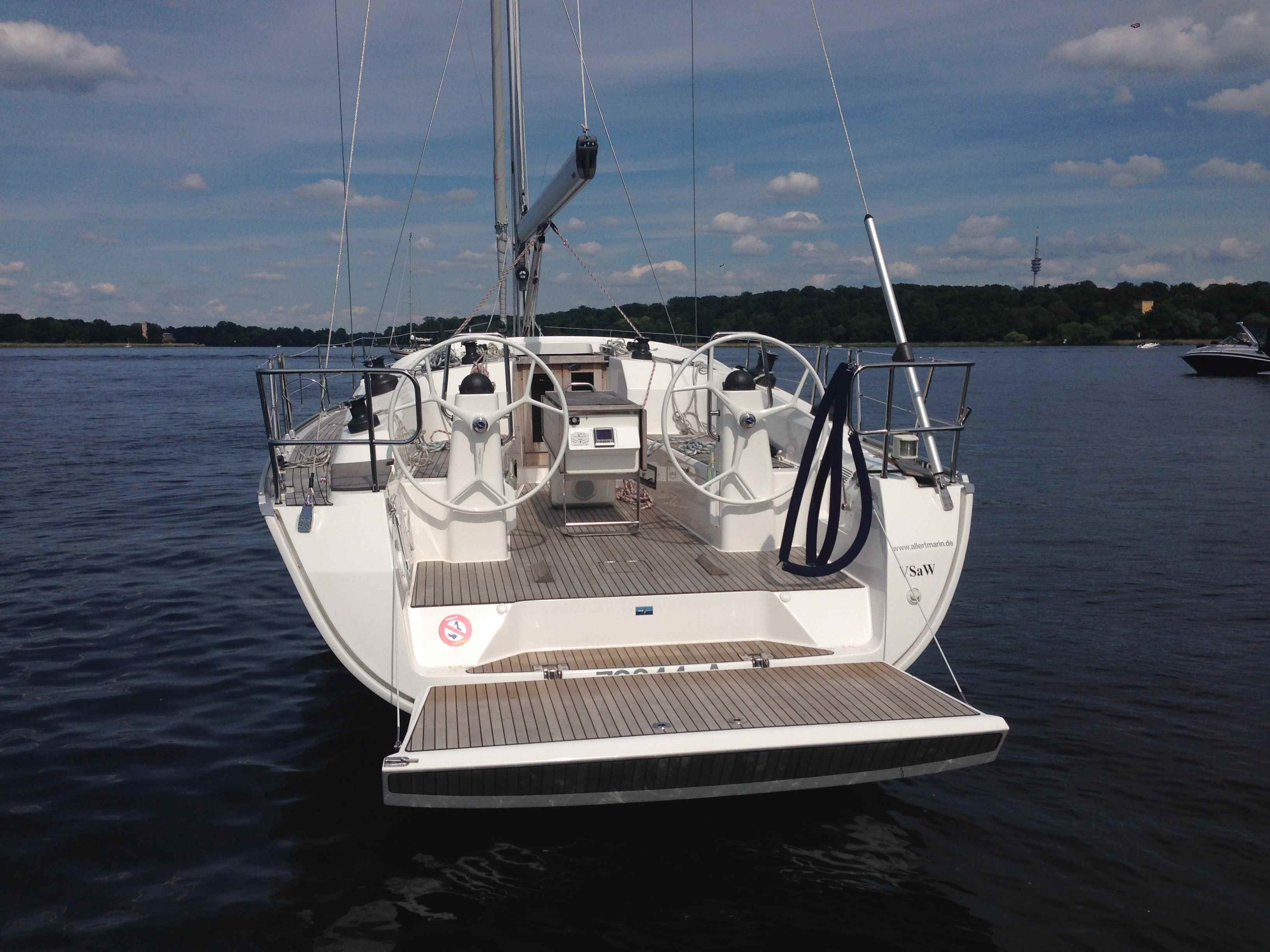 2013 Bavaria Cruiser 40, Germany - Boats.com