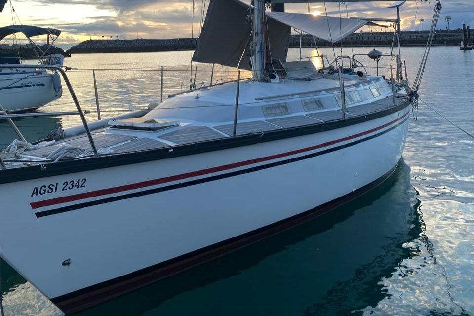 Dufour 4800
