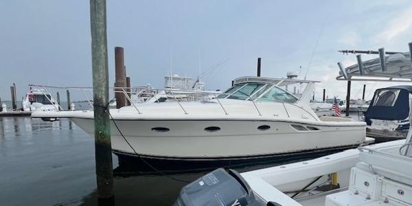 Tiara Yachts 3500 Open 1998 Tiara Yachts 3500 Open docked at marina, side view.