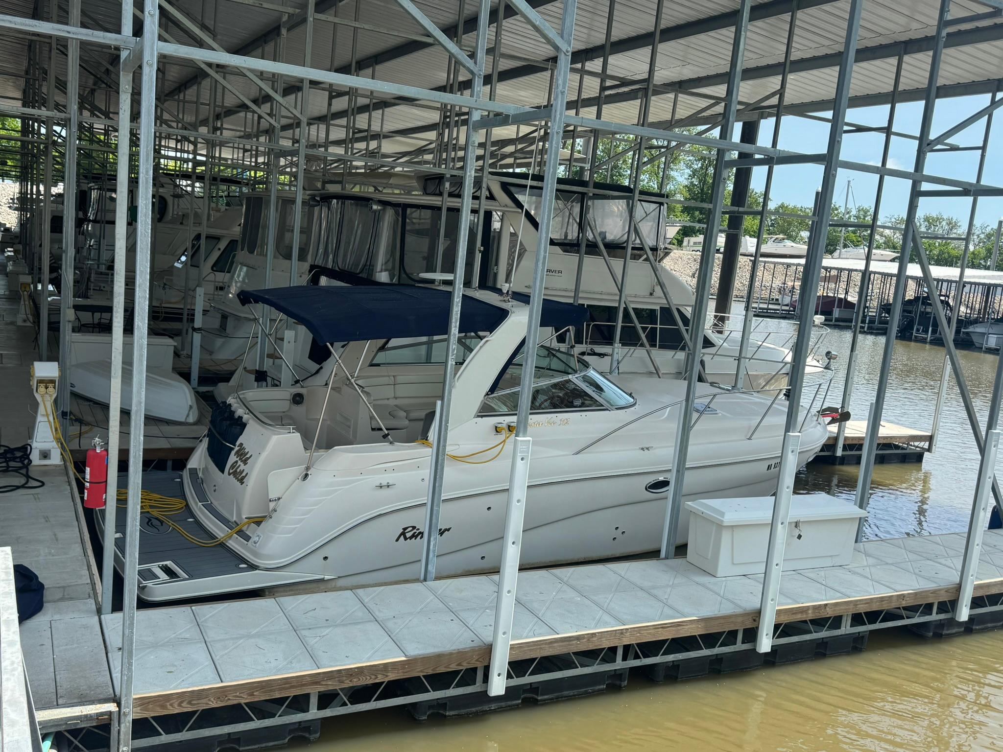 2004 Rinker Fiesta Vee 312