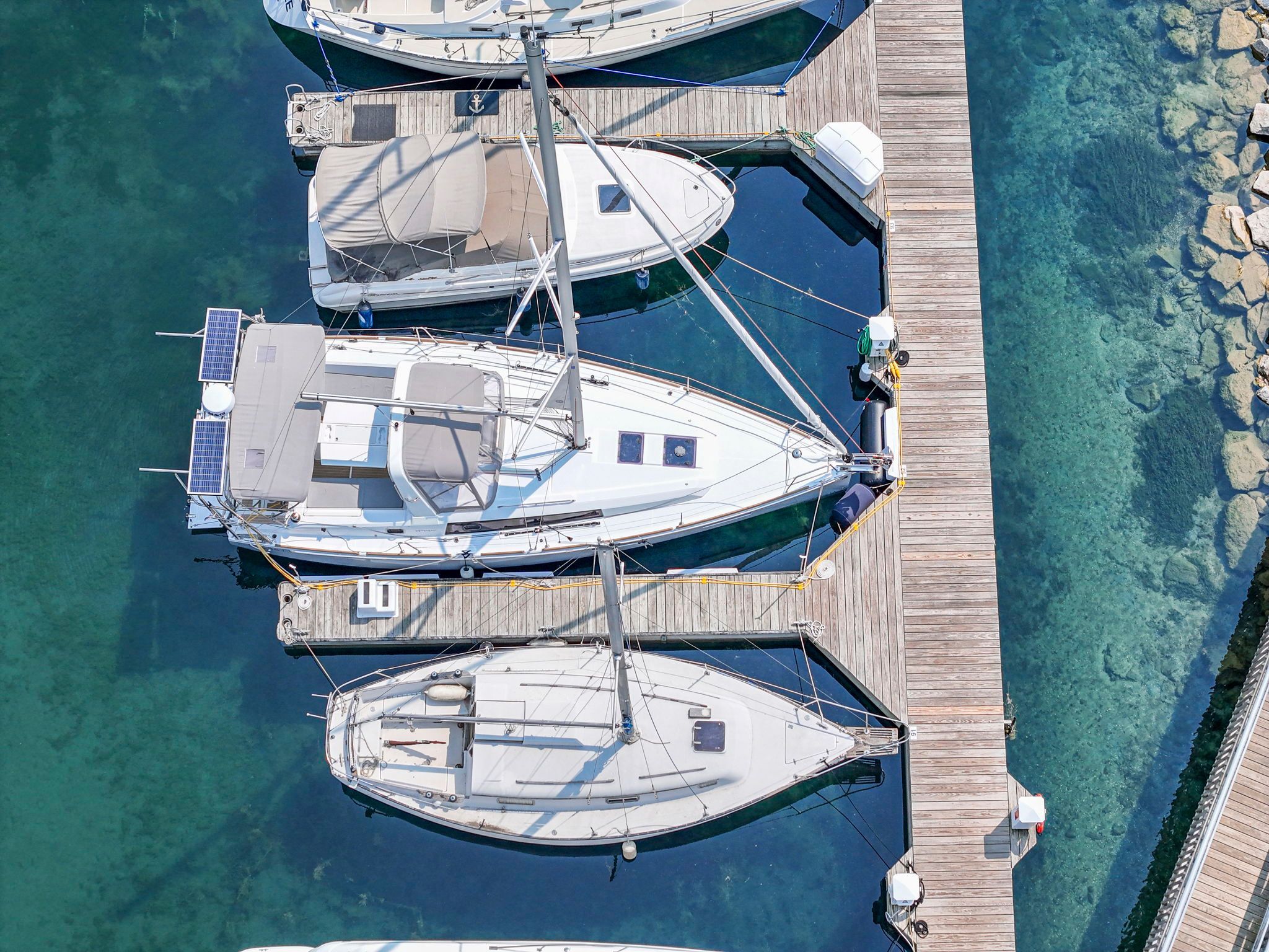 2021 Beneteau Oceanis 35.1
