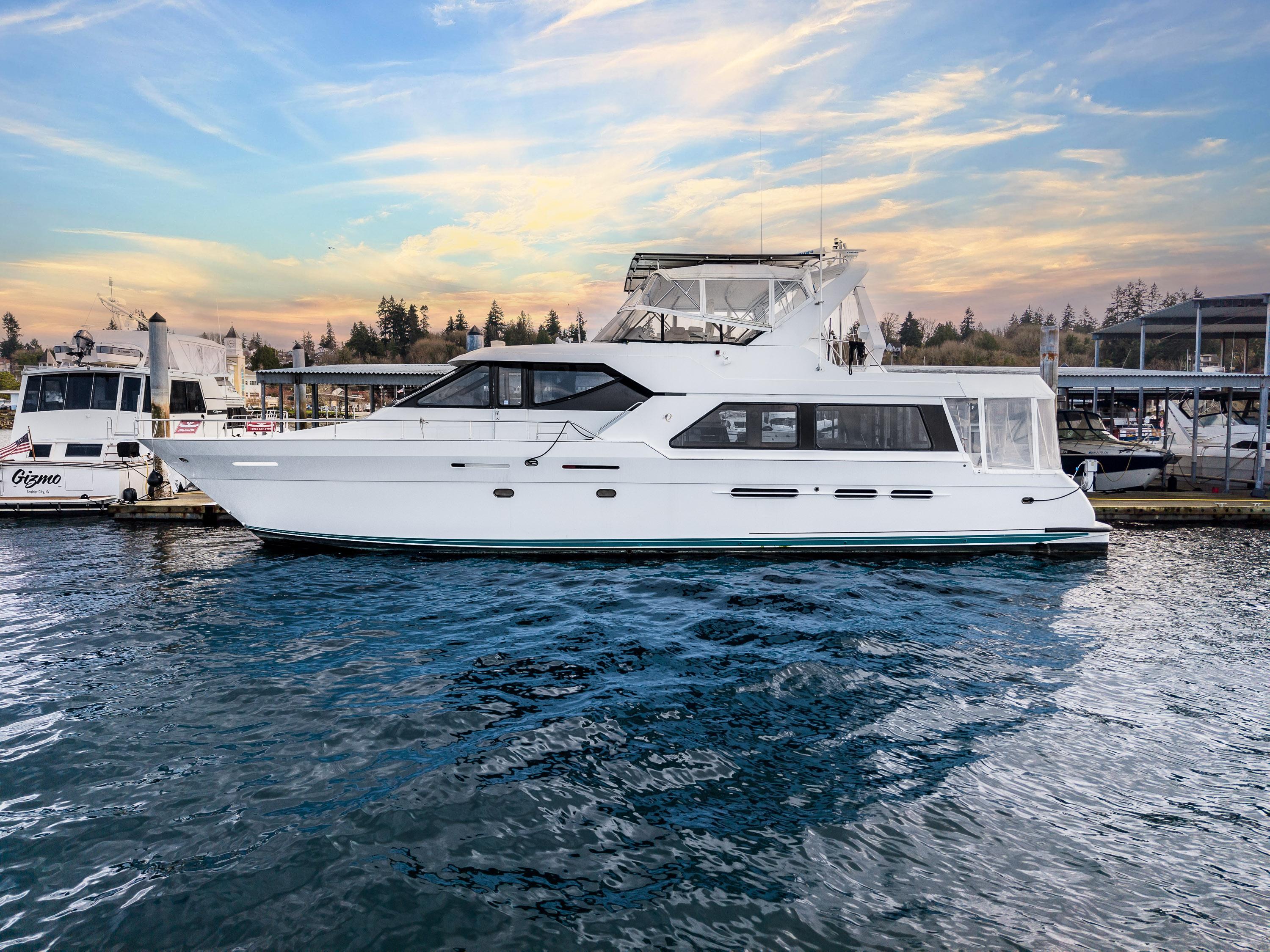 1995 Queenship Pilothouse