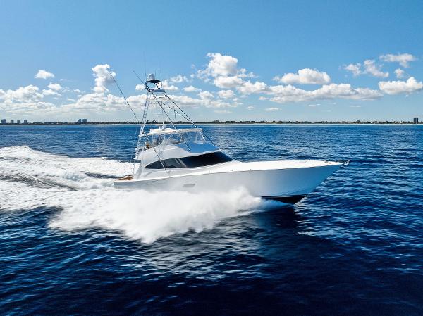 2019 Viking 80 Convertible