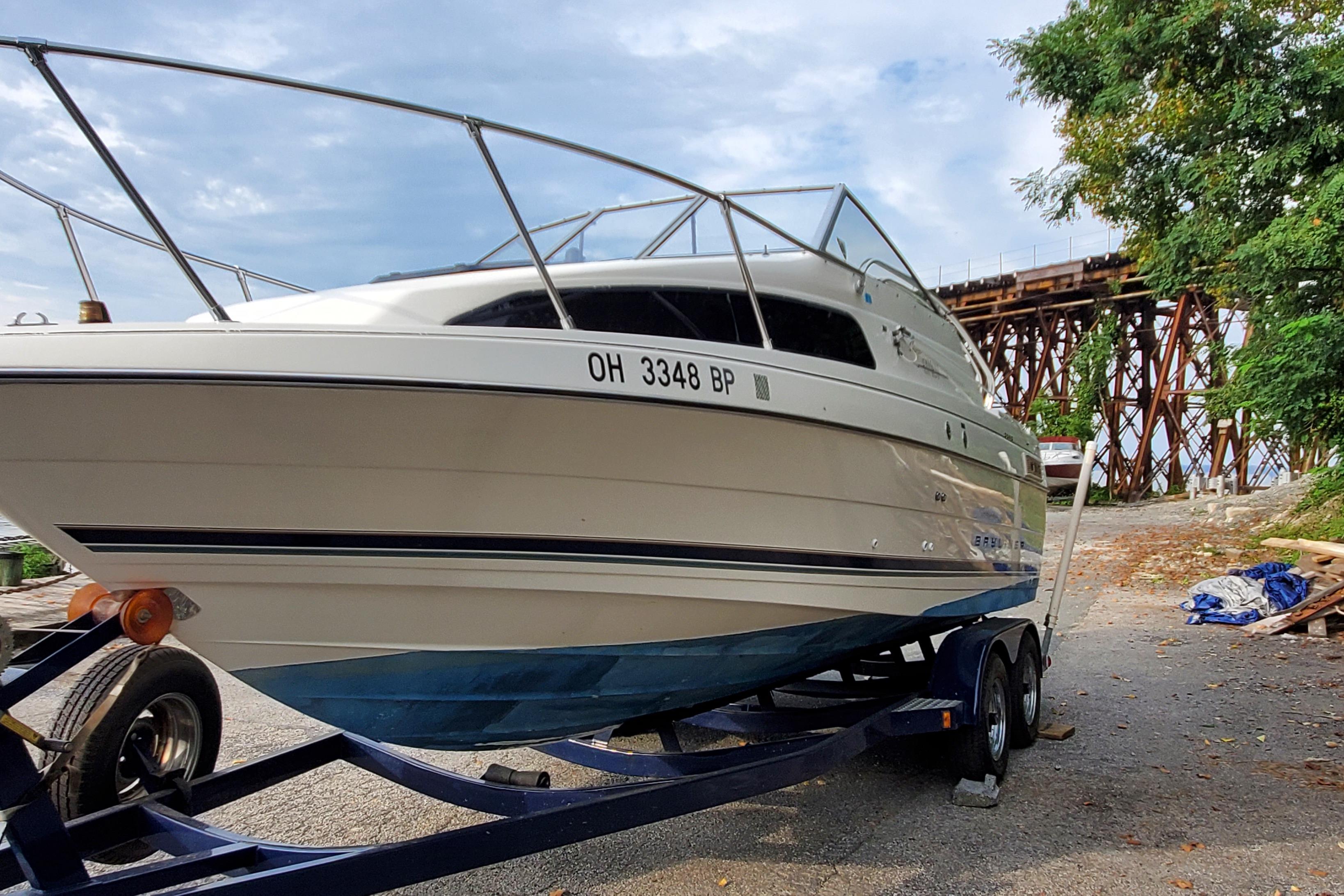1996 Bayliner 2252 Ciera Express