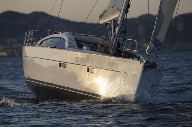 Manufacturer Provided Image: Wauquiez Pilot Saloon 48