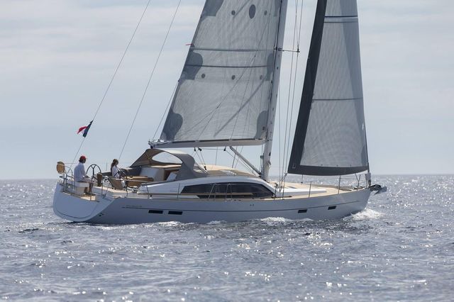 Manufacturer Provided Image: Wauquiez Pilot Saloon 48