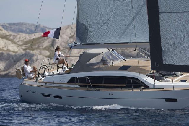 Manufacturer Provided Image: Wauquiez Pilot Saloon 48