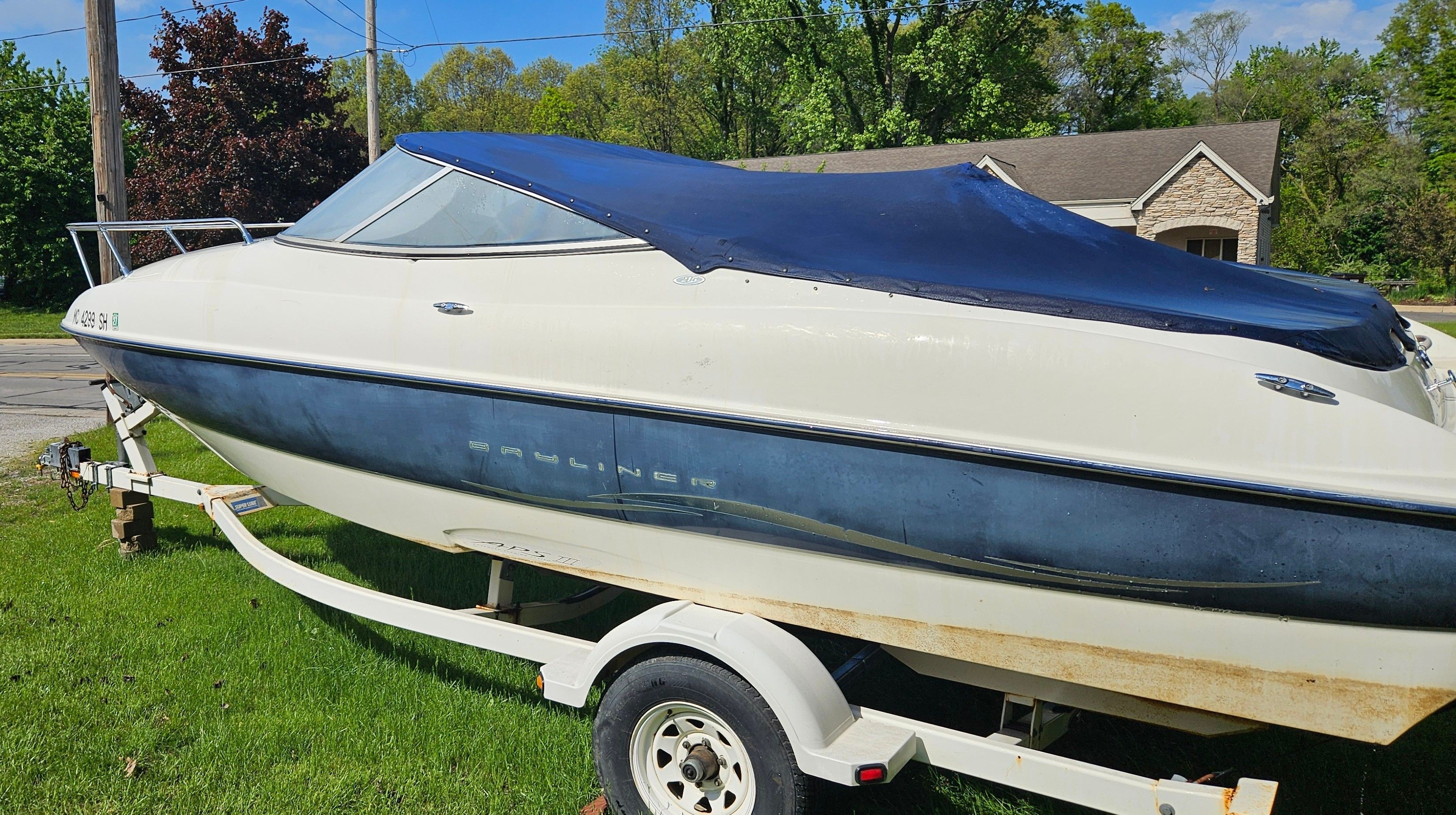 2002 Bayliner 212 Capri