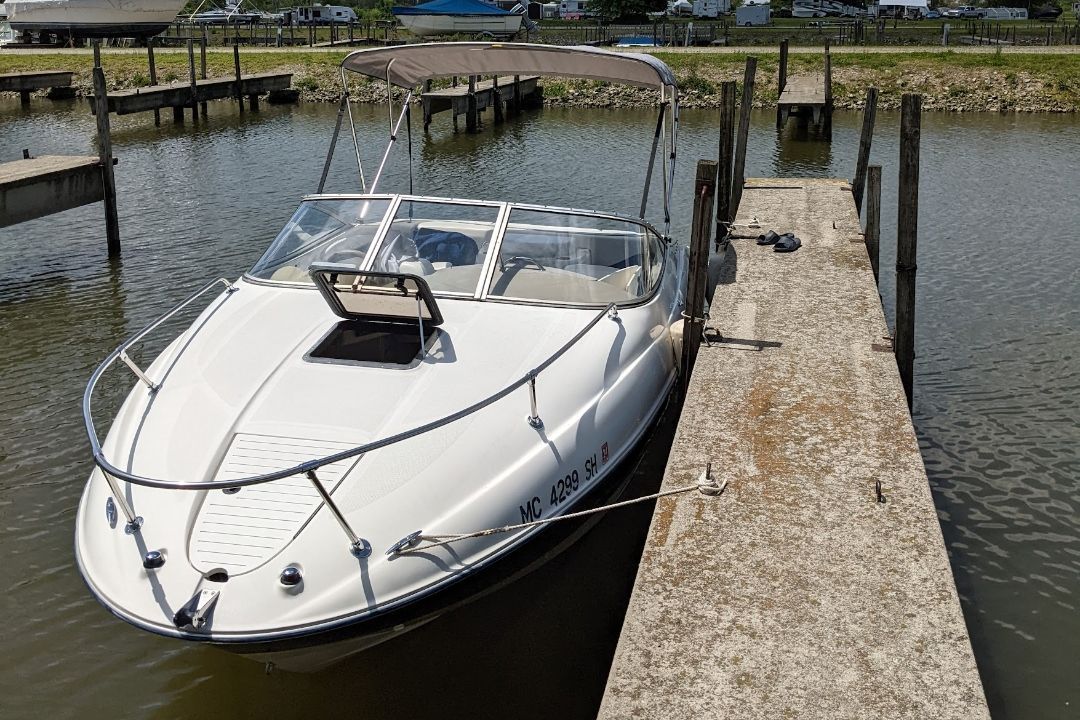 2002 Bayliner 212 Capri