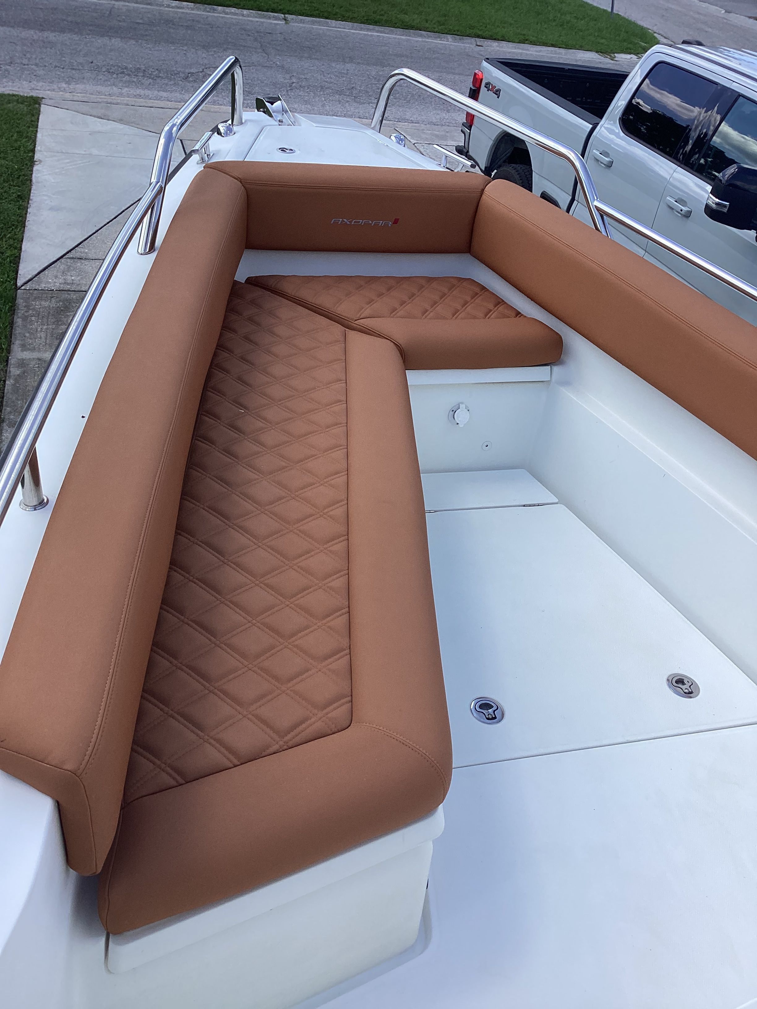 2019 Axopar 28 CABIN