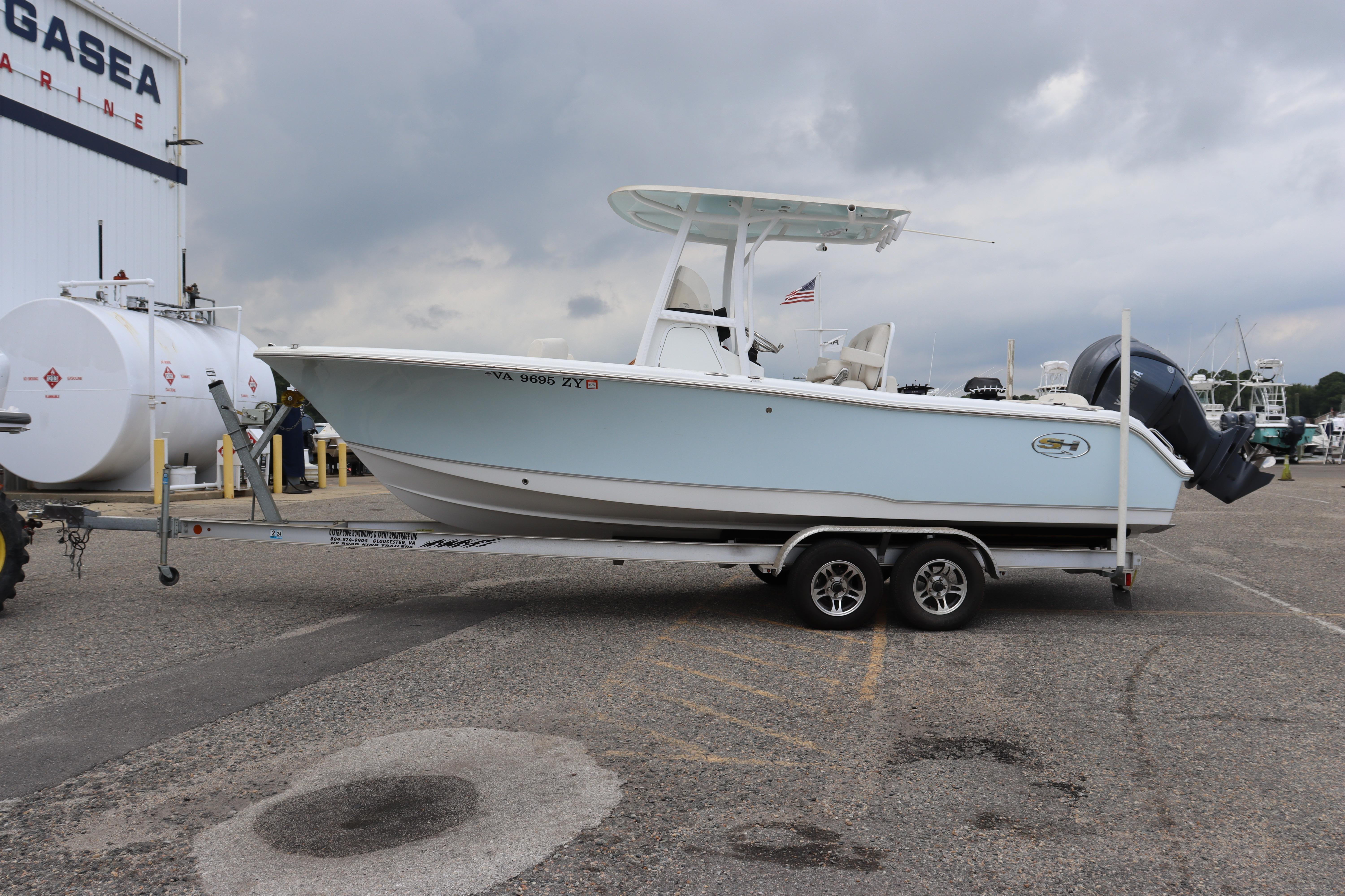 2023 Sea Hunt Ultra 234