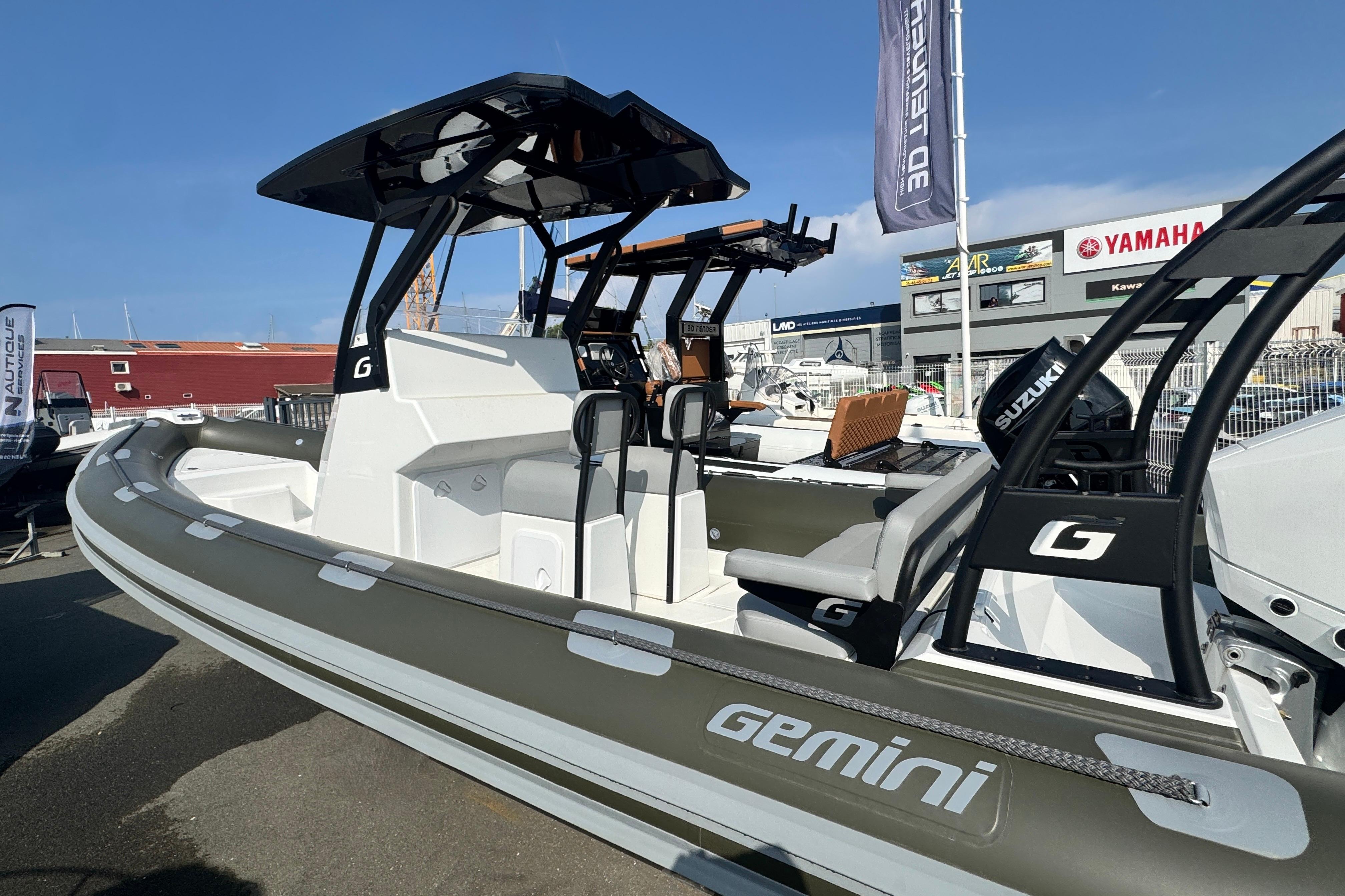 2025 Gemini Inflatables 720 Waverider hypalon