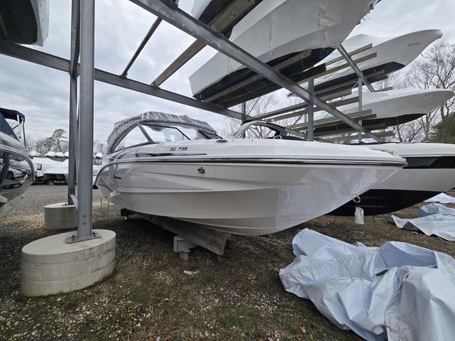 Hurricane SunDeck 235 OB