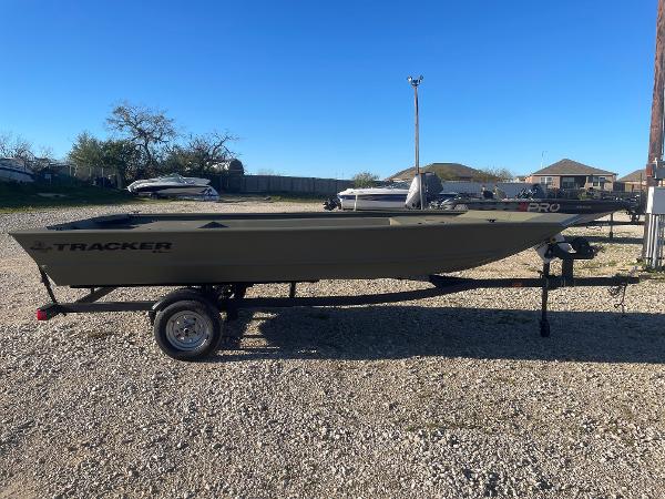 2025 Tracker Grizzly 1648 Jon