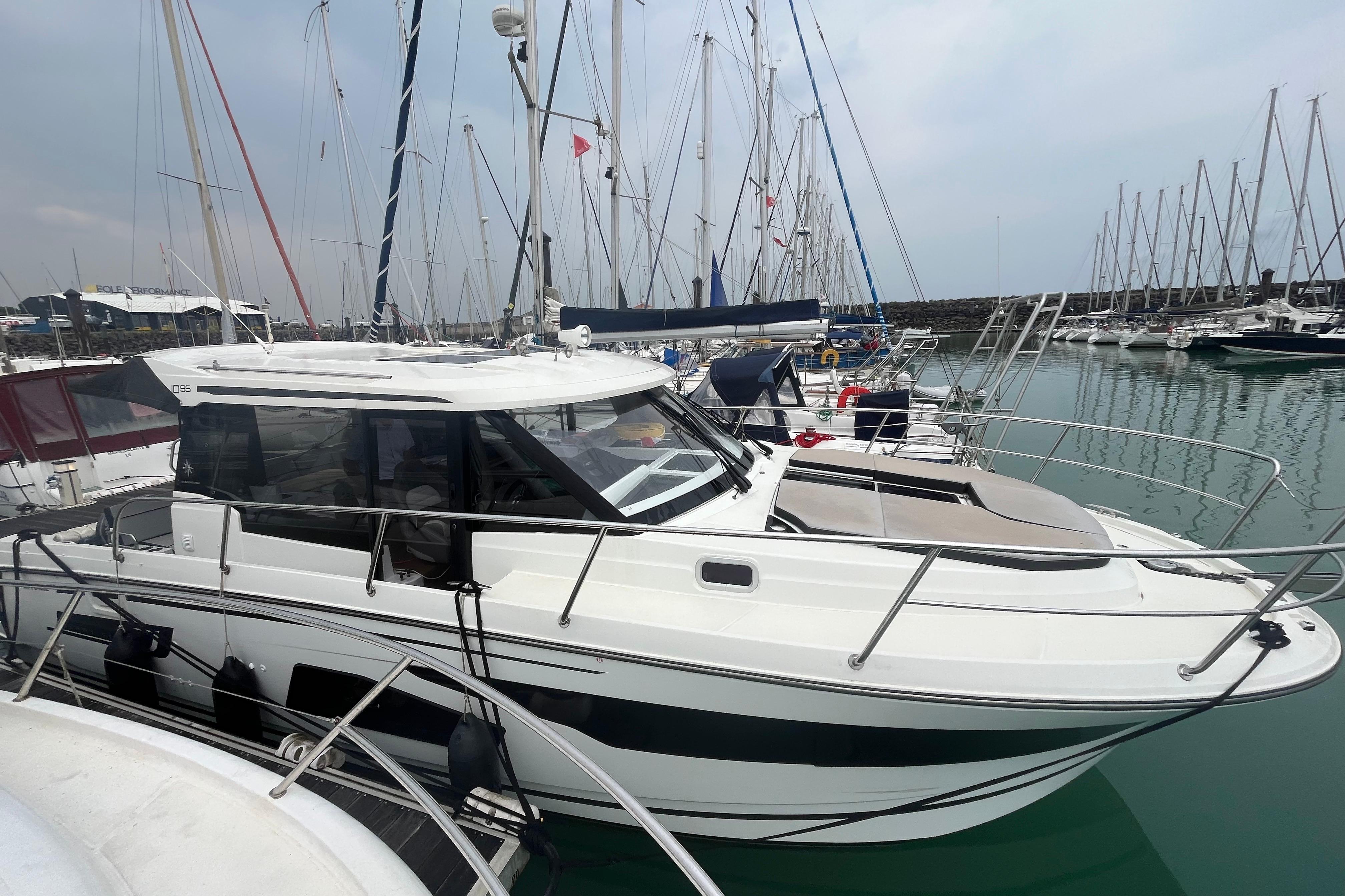 2019 Jeanneau Merry Fisher 1095