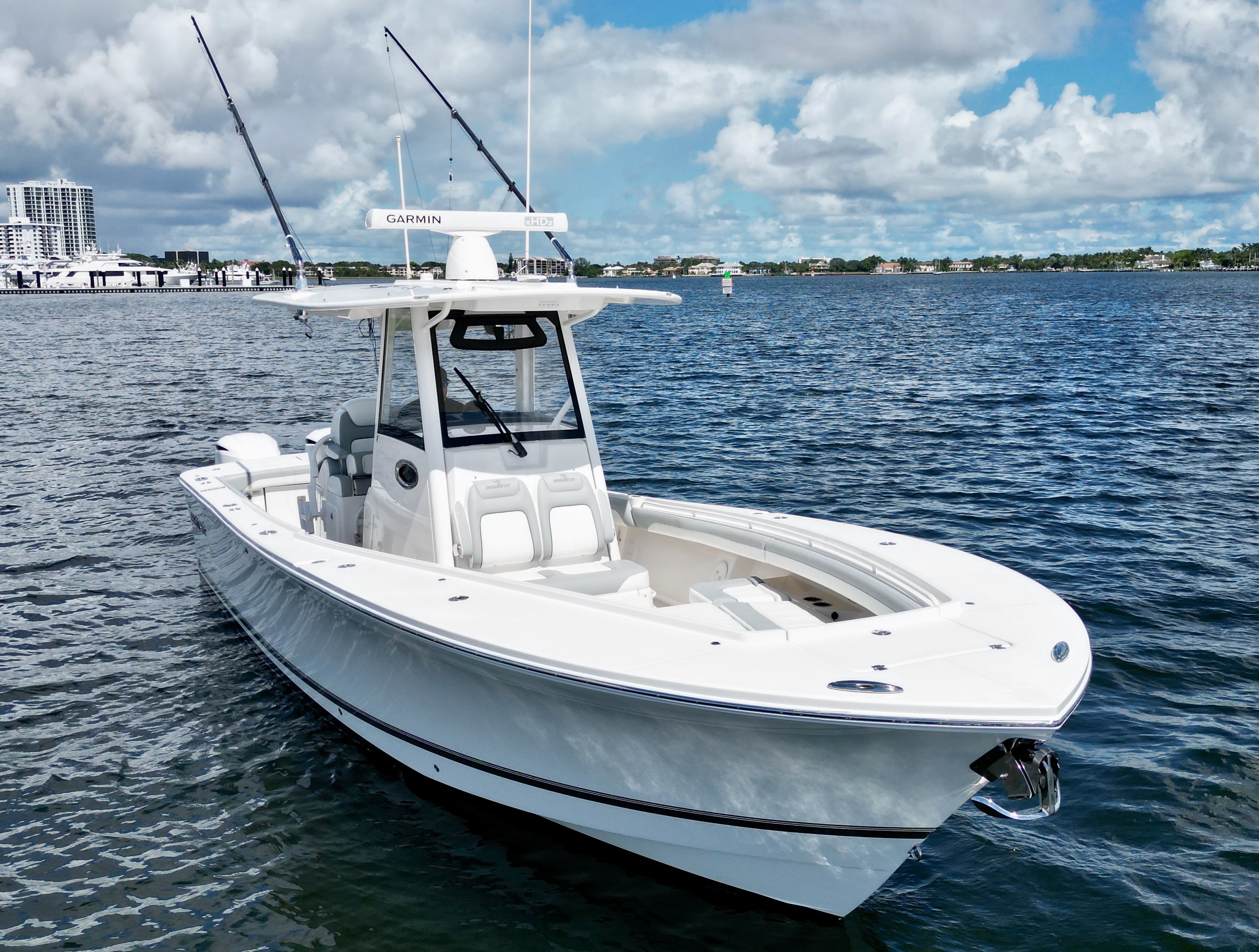 2020 Regulator 31FS