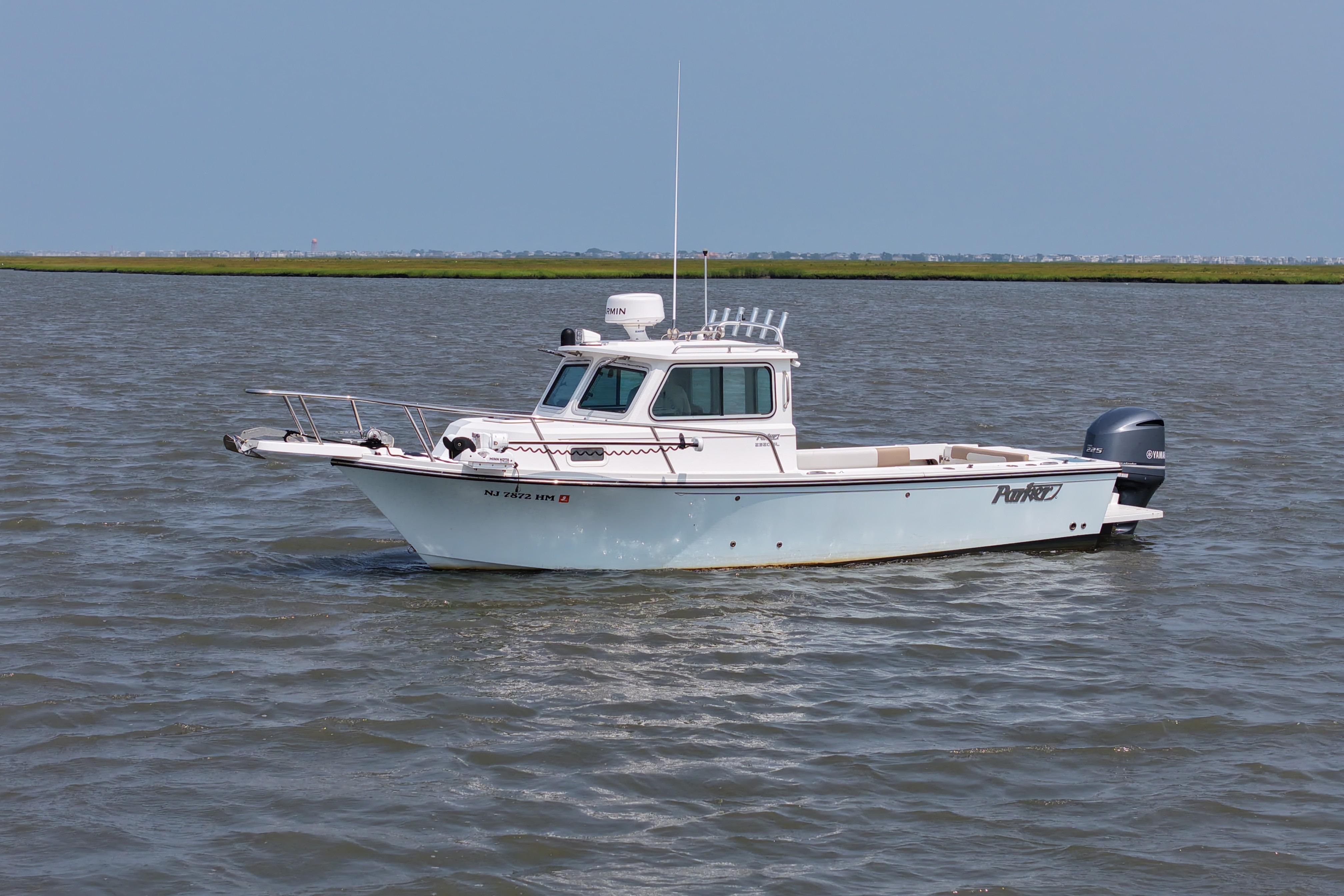 2019 Parker 2320 Sport Cabin