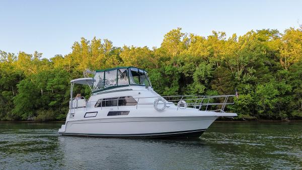 1996 Mainship 37 Aft Cabin