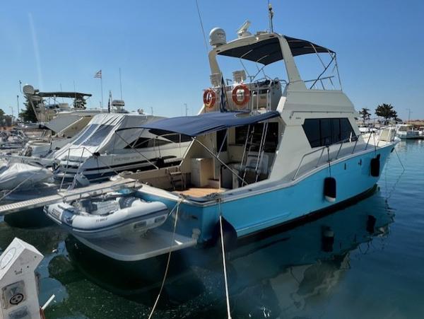 1989 Hatteras 52