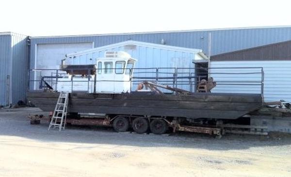 Custom Mudcat MC-915 Dredge