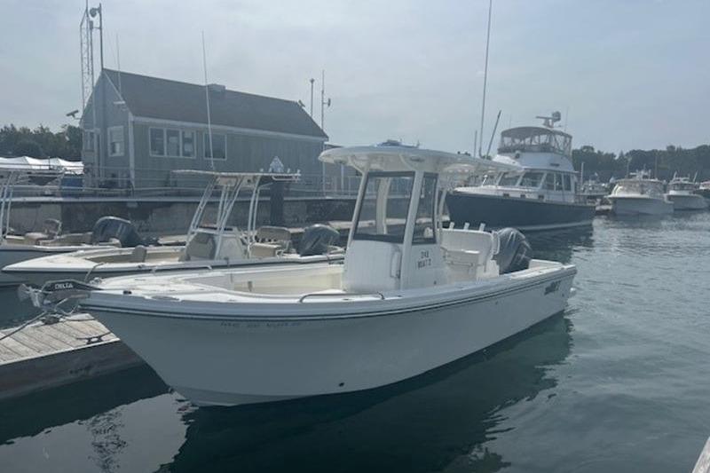 2025 Parker 2400 Center Console