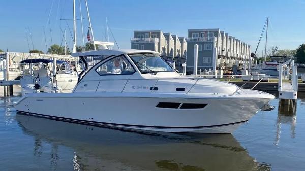 2024 Pursuit OS 355